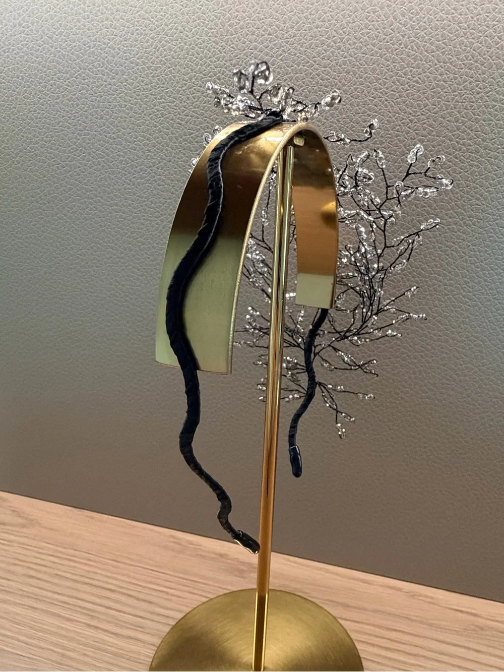 Handcrafted Beaded Hairband Elegant and Luxe Openwork Crystal Hai Clip